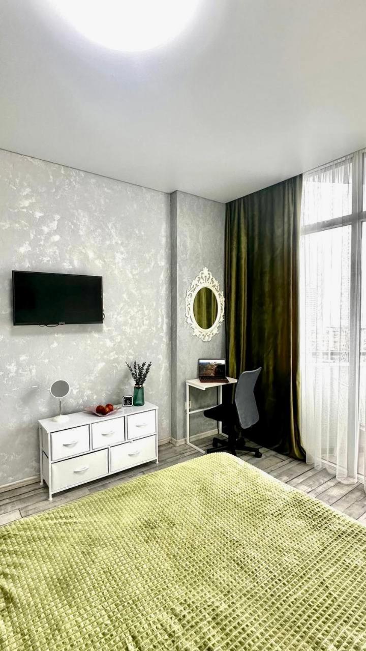 Pirosmani 18D, 14 Floor Apartment Батуми Екстериор снимка