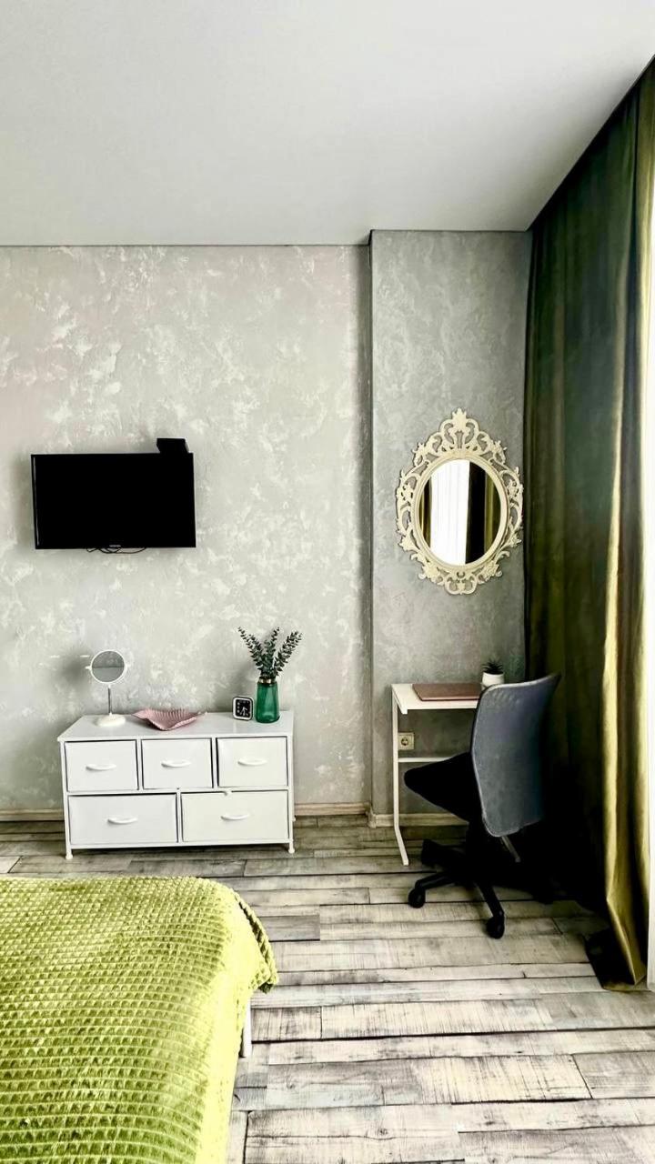 Pirosmani 18D, 14 Floor Apartment Батуми Екстериор снимка