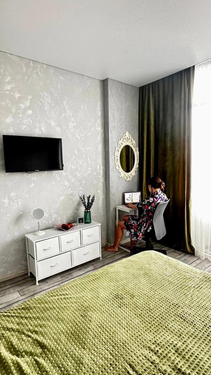 Pirosmani 18D, 14 Floor Apartment Батуми Екстериор снимка