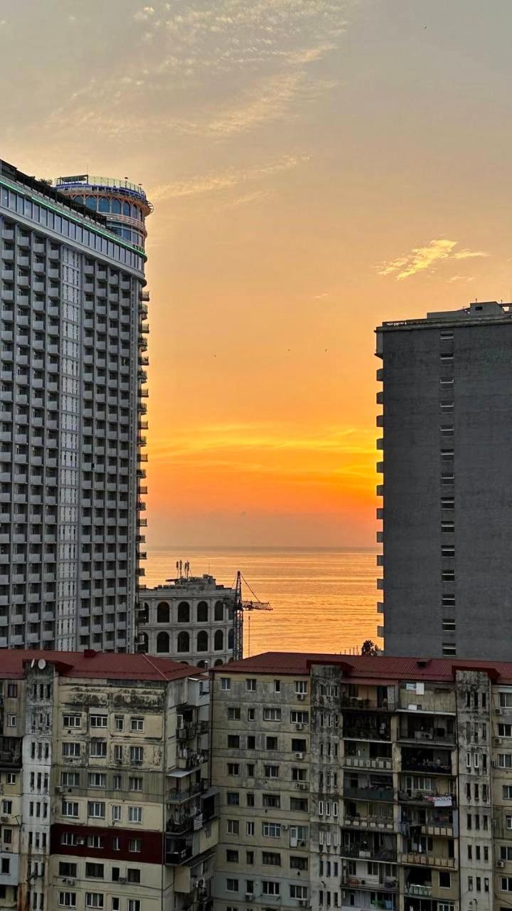 Pirosmani 18D, 14 Floor Apartment Батуми Екстериор снимка