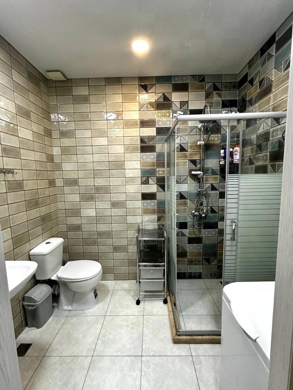 Pirosmani 18D, 14 Floor Apartment Батуми Екстериор снимка